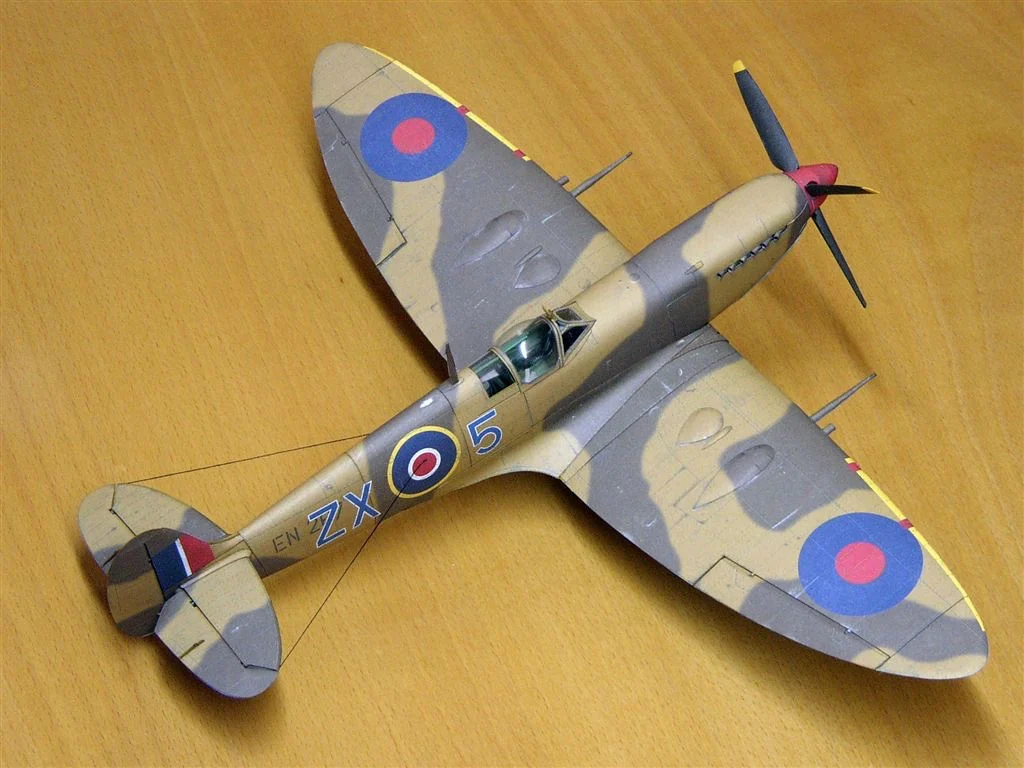 Model Kit Spitfire - UK 1:33 Scale Supermarine Spitfire IXc