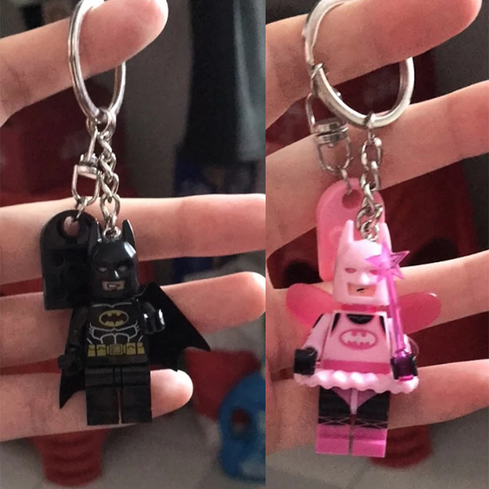 Matching Couple Keychains: Bla - Model Kit Batman ulasan dan harga